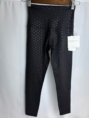 Beyond Yoga Heart PowerShine leggings Size xxs